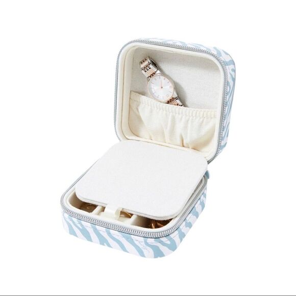 Milly Traveling Jewelry Case - Picture 5 of 9